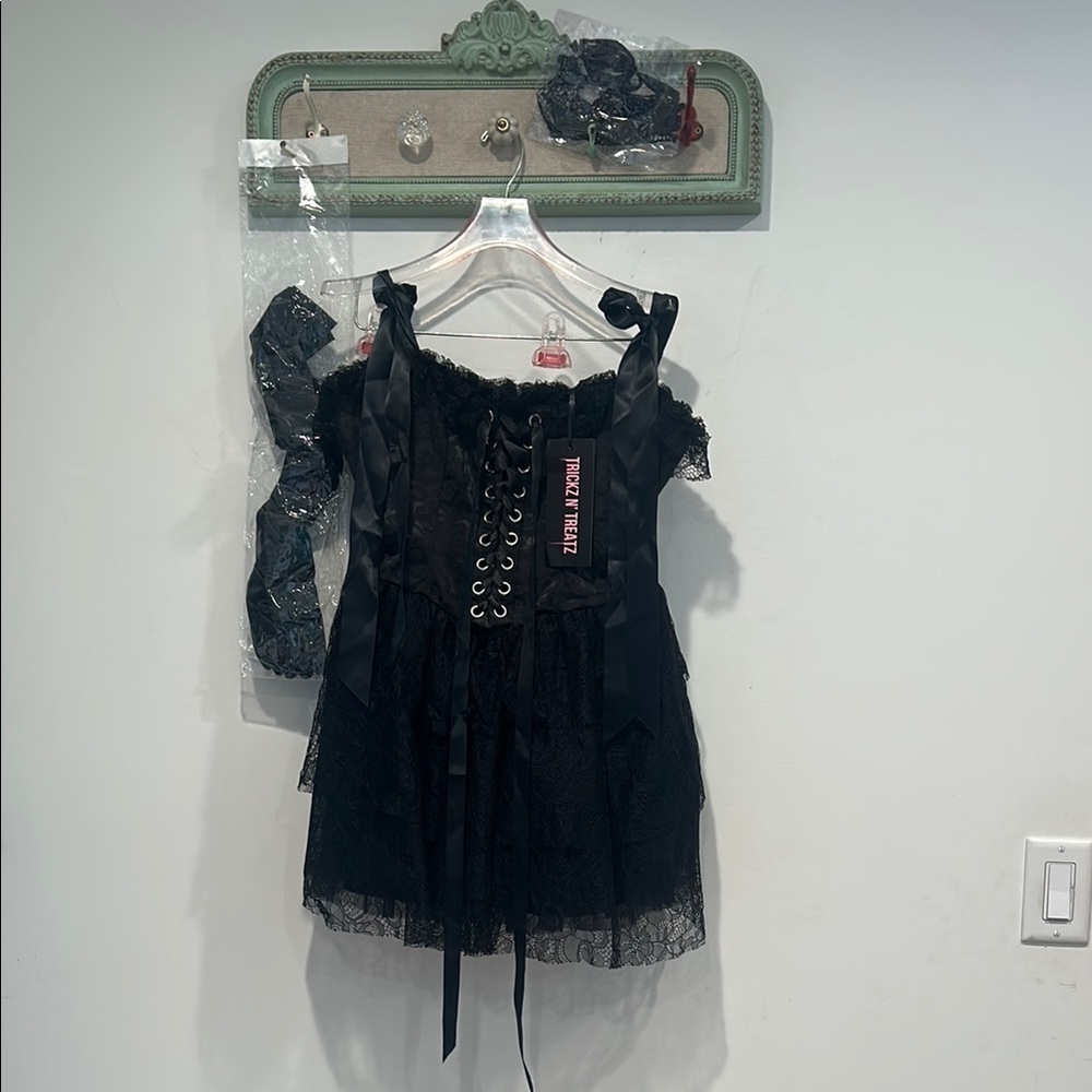 Dolls Kill Black lace corset French queen Mini Dress with gloves & lace mask L